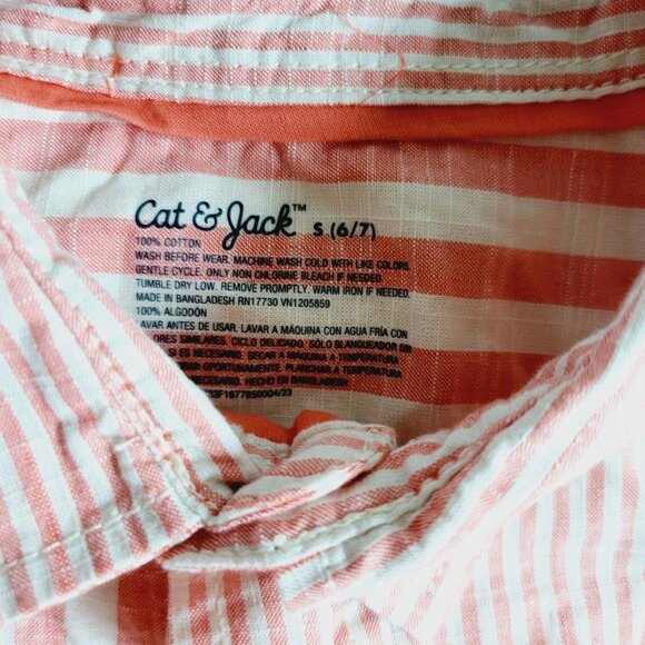 Cat & Jack Boys' Short Sleeve Poplin Button-Down Shirt 4KIDE-U - Picture 4 of 4